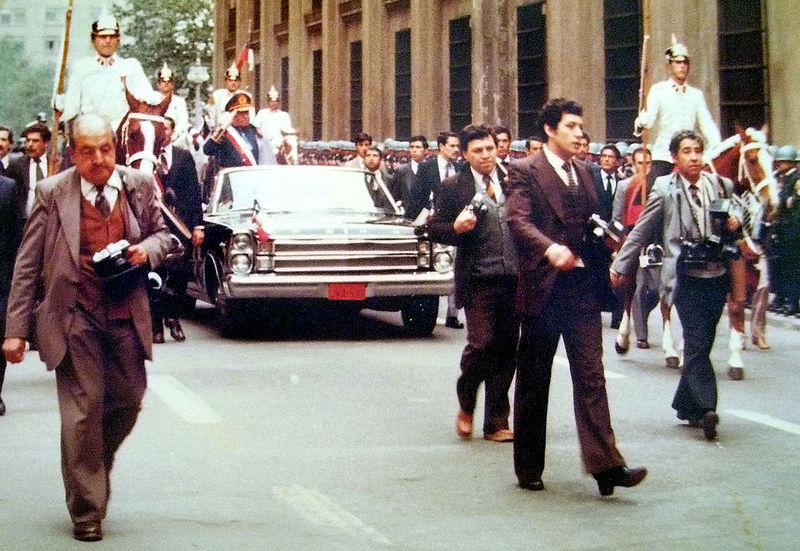 Parade in celebration of the anniversary of the coup d’état, on September 11, 1982.